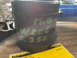 Gebruikte Luchtmassameter Mercedes C (W204) 3.0 C-280 V6 24V Prijs € 52,50 Margeregeling aangeboden door van de Bunte Teuge B.V.