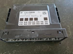 Gebruikte Bodycontrol Module Opel Corsa E 1.3 CDTi 16V ecoFLEX Prijs € 52,50 Margeregeling aangeboden door van de Bunte Teuge B.V.