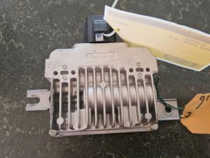 Gebruikte Module brandstof ADM Landrover Range Rover Evoque (LVJ/LVS) 2.0 Si4 16V Prijs € 157,50 Margeregeling aangeboden door van de Bunte Teuge B.V.