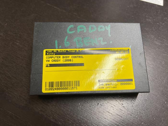 Gebruikte Module Bodycontrol Volkswagen Caddy III (2KA,2KH,2CA,2CH) 1.9 TDI Prijs € 31,50 Margeregeling aangeboden door van de Bunte Teuge B.V.