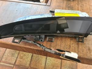 Gebruikte Display Interieur Mazda 2 (DE) 1.5 16V S-VT Prijs € 105,00 Margeregeling aangeboden door van de Bunte Teuge B.V.