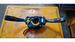 Gebruikte Stuurkolomschakelaar Volvo V40 (MV) 1.6 16V Prijs € 52,50 Margeregeling aangeboden door van de Bunte Teuge B.V.