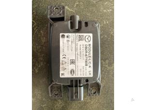 Gebruikte Side assist sensor Mazda CX-3 (DJ/DK) 2.0 SkyActiv-G 120 AWD Prijs € 126,00 Margeregeling aangeboden door van de Bunte Teuge B.V.