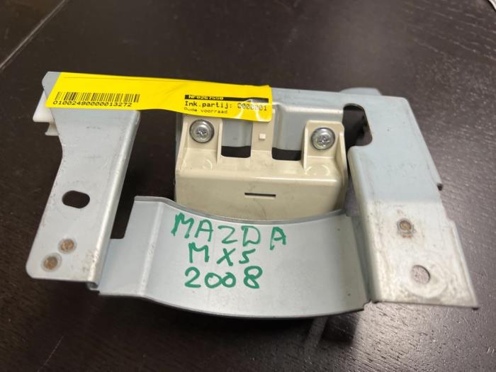 Gebruikte Computer Diversen Mazda MX-5 Prijs € 105,00 Margeregeling aangeboden door van de Bunte Teuge B.V.