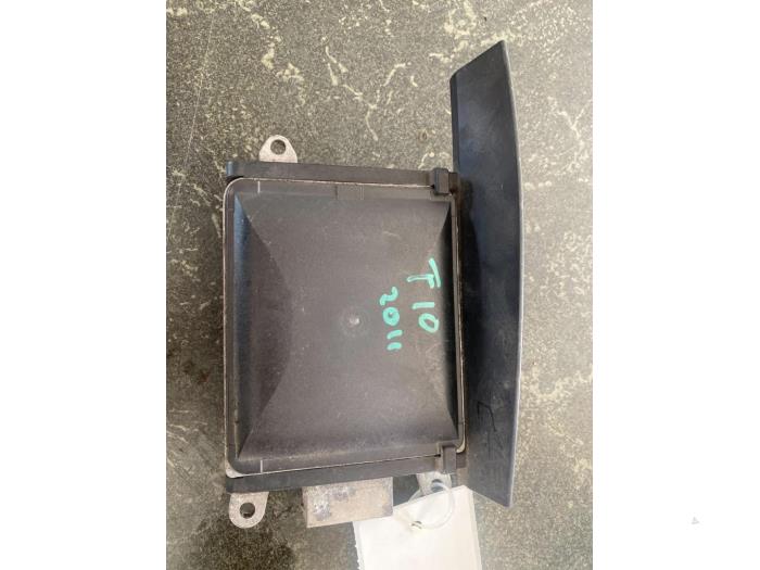 Gebruikte Side assist sensor BMW 5 serie (F10) 520d 16V Prijs € 210,00 Margeregeling aangeboden door van de Bunte Teuge B.V.