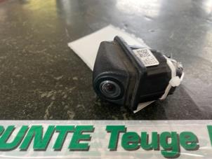 Gebruikte Achteruitrij Camera BMW 3 serie (F30) 318d 2.0 16V Prijs € 125,00 Margeregeling aangeboden door van de Bunte Teuge B.V.