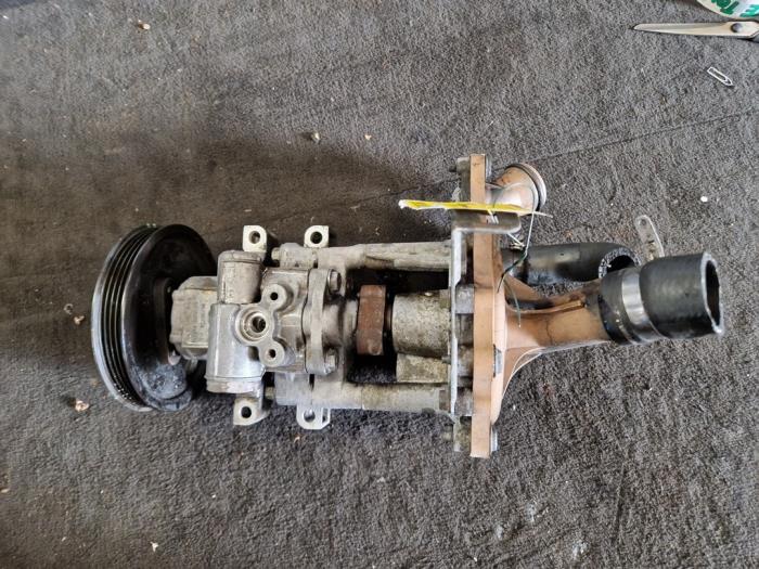 Gebruikte Pomp Servo Peugeot Boxer (U9) 2.2 HDi 100 Euro 4 Prijs € 126,00 Margeregeling aangeboden door van de Bunte Teuge B.V.
