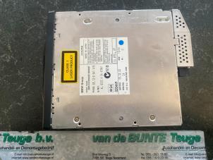 Gebruikte CD Wisselaar BMW 5 serie Touring (E61) 545i 32V Prijs € 105,00 Margeregeling aangeboden door van de Bunte Teuge B.V.