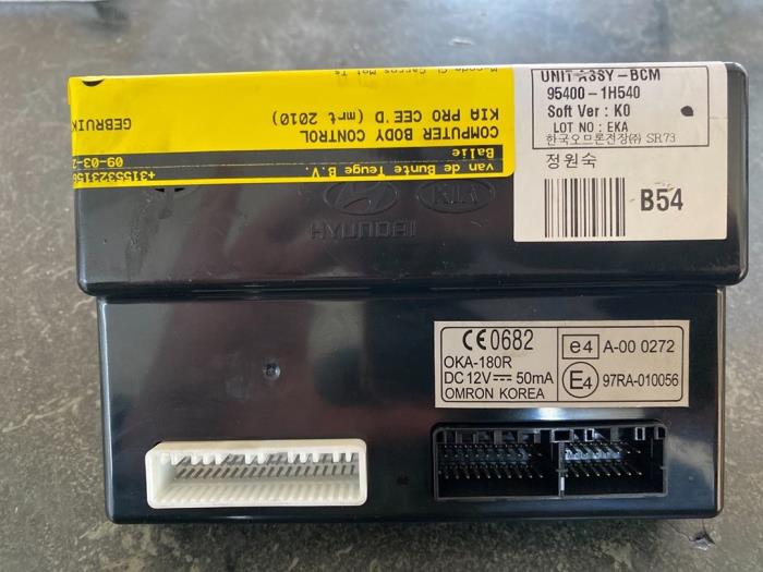 Gebruikte Bodycontrol Module Kia Pro cee'd (EDB3) 1.4 CVVT 16V Prijs € 131,25 Margeregeling aangeboden door van de Bunte Teuge B.V.