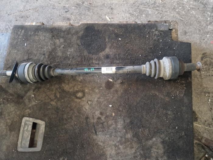 Gebruikte Steekas rechts-achter BMW 1 serie (F20) 114i 1.6 16V Prijs op aanvraag aangeboden door van de Bunte Teuge B.V.