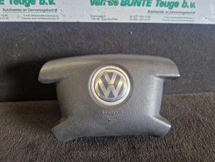 Gebruikte Airbag links (Stuur) Volkswagen Transporter T5 2.5 TDi Prijs € 35,00 Margeregeling aangeboden door van de Bunte Teuge B.V.