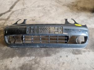 Gebruikte Bumper voor Volkswagen Polo IV (9N1/2/3) 1.4 16V Prijs € 68,25 Margeregeling aangeboden door van de Bunte Teuge B.V.