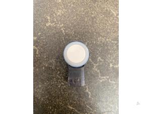 Gebruikte PDC Sensor Mercedes B (W246) 1.6 B-180 BlueEFFICIENCY Turbo 16V Prijs € 21,00 Margeregeling aangeboden door van de Bunte Teuge B.V.