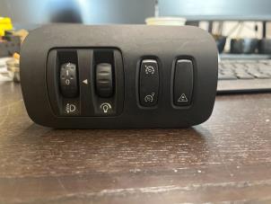 Gebruikte Cockpit dimmer Renault Megane Prijs € 31,50 Margeregeling aangeboden door van de Bunte Teuge B.V.