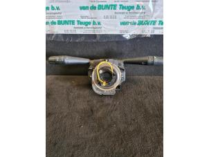 Gebruikte Combischakelaar Stuurkolom Fiat Tipo (356S) 1.4 16V Prijs € 157,50 Margeregeling aangeboden door van de Bunte Teuge B.V.