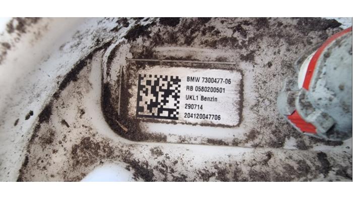 Benzinepomp van een MINI Mini (F56) 2.0 16V John Cooper Works 2015