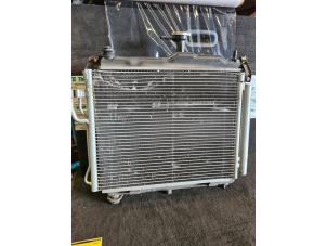 Gebruikte Radiateur Hyundai i10 (F5) 1.1i 12V Prijs € 68,25 Margeregeling aangeboden door van de Bunte Teuge B.V.