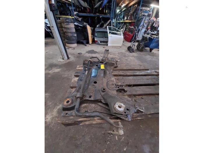Gebruikte Subframe Citroen C5 III Tourer (RW) 1.6 16V THP 155 Prijs € 105,00 Margeregeling aangeboden door van de Bunte Teuge B.V.