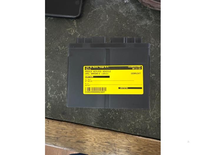 Gebruikte Module keyless vehicle Opel Ampera-E Prijs € 78,75 Margeregeling aangeboden door van de Bunte Teuge B.V.