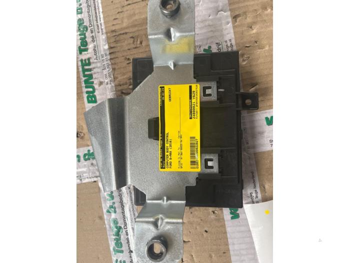 Gebruikte Bodycontrol Module Ford B-Max (JK8) 1.0 EcoBoost 12V 100 Prijs € 105,00 Margeregeling aangeboden door van de Bunte Teuge B.V.