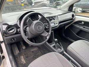 Gebruikte Airbag set + dashboard Volkswagen Up! (121) 1.0 12V 60 Prijs € 800,00 Margeregeling aangeboden door van de Bunte Teuge B.V.