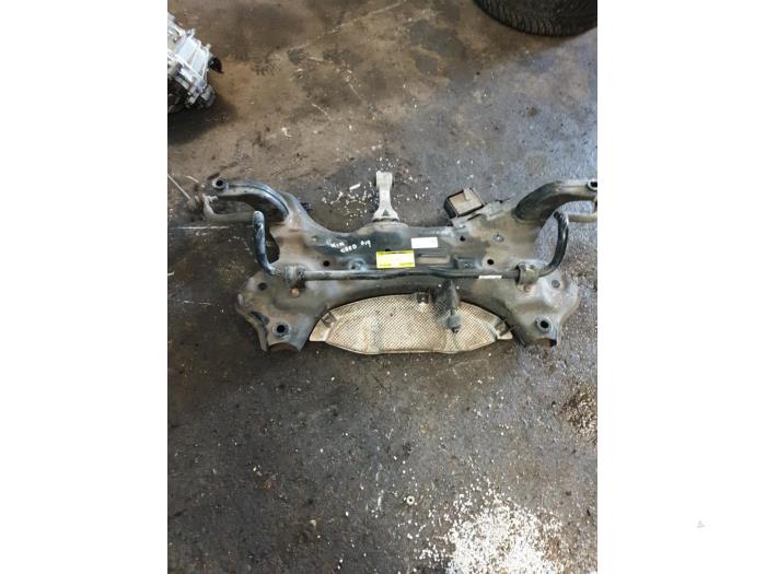 Gebruikte Subframe Kia Ceed (CDB5/CDBB) 1.0i T-GDi 12V Prijs € 210,00 Margeregeling aangeboden door van de Bunte Teuge B.V.
