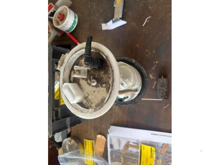 Gebruikte Benzinepomp Skoda Citigo 1.0 12V Prijs € 52,50 Margeregeling aangeboden door van de Bunte Teuge B.V.
