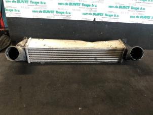 Gebruikte Intercooler BMW 1 serie (E87/87N) 116d 16V Prijs € 31,50 Margeregeling aangeboden door van de Bunte Teuge B.V.