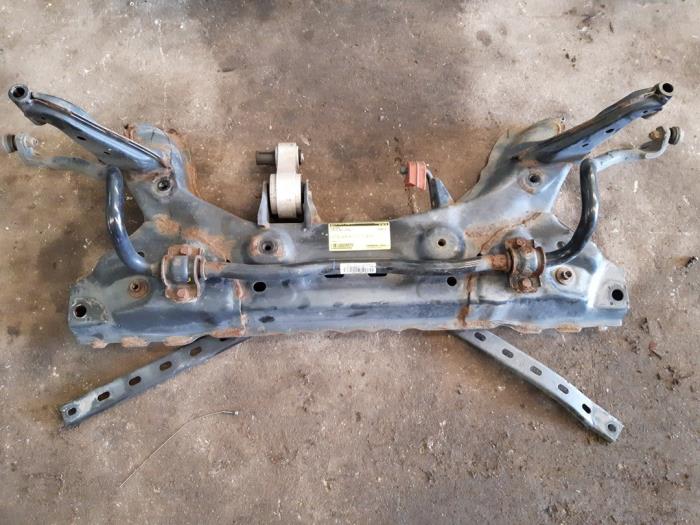 Gebruikte Subframe Ford B-Max (JK8) 1.0 EcoBoost 12V 125 Prijs op aanvraag aangeboden door van de Bunte Teuge B.V.