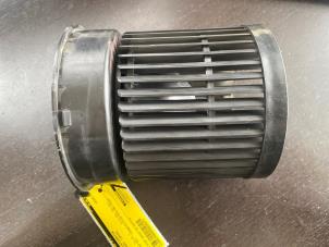 Gebruikte Aanjager Nissan Qashqai (J11) 1.2 DIG-T 16V Prijs € 78,75 Margeregeling aangeboden door van de Bunte Teuge B.V.