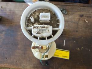 Gebruikte Benzinepomp Austin Mini Open (R52) 1.6 16V One Prijs € 52,50 Margeregeling aangeboden door van de Bunte Teuge B.V.