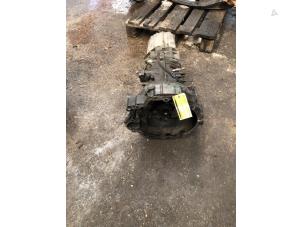 Gebruikte Versnellingsbak Audi A4 (B7) 2.0 TDI 16V Prijs € 262,50 Margeregeling aangeboden door van de Bunte Teuge B.V.