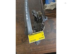 Gebruikte Ruitenwissermotor achter Kia Ceed (CDB5/CDBB) 1.0i T-GDi 12V Prijs € 52,50 Margeregeling aangeboden door van de Bunte Teuge B.V.