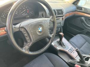 Gebruikte Stuurwiel BMW 5 serie (E39) 520i 24V Prijs € 131,25 Margeregeling aangeboden door van de Bunte Teuge B.V.