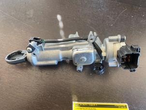 Gebruikte Sleutel + Contactslot Suzuki Alto 1.0 12V Prijs € 52,50 Margeregeling aangeboden door van de Bunte Teuge B.V.