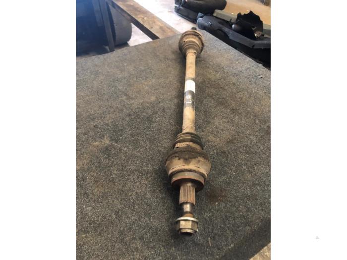 Gebruikte Aandrijfas links-achter Mercedes ML II (164/4JG) 3.0 ML-280 CDI 4-Matic V6 24V Prijs € 52,50 Margeregeling aangeboden door van de Bunte Teuge B.V.