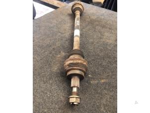 Gebruikte Aandrijfas rechts-achter Mercedes ML II (164/4JG) 3.0 ML-280 CDI 4-Matic V6 24V Prijs € 52,50 Margeregeling aangeboden door van de Bunte Teuge B.V.