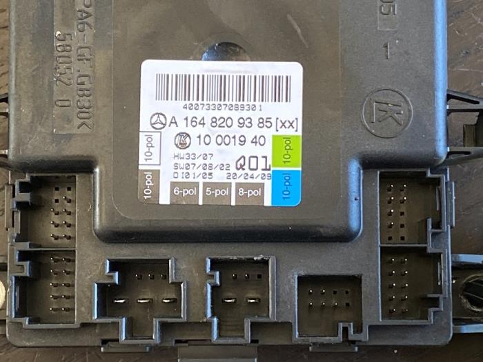 Centrale Deurvergrendelings Module van een Mercedes-Benz ML II (164/4JG) 3.0 ML-280 CDI 4-Matic V6 24V 2009