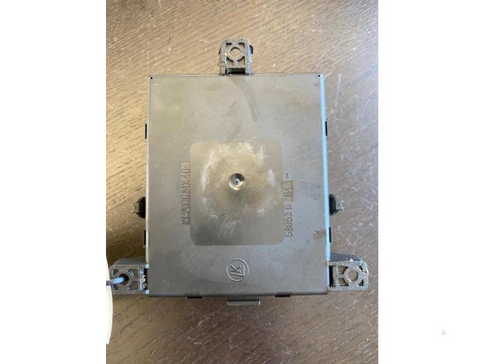 Centrale Deurvergrendelings Module van een Mercedes-Benz ML II (164/4JG) 3.0 ML-280 CDI 4-Matic V6 24V 2009