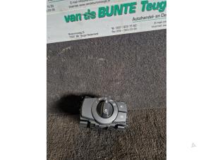 Gebruikte Licht Schakelaar BMW 1 serie (E87/87N) 116i 2.0 16V Prijs € 26,25 Margeregeling aangeboden door van de Bunte Teuge B.V.
