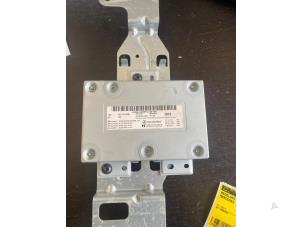 Gebruikte Regelunit Multi Media Mercedes ML II (164/4JG) 3.0 ML-280 CDI 4-Matic V6 24V Prijs € 73,50 Margeregeling aangeboden door van de Bunte Teuge B.V.