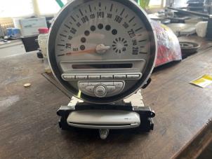 Gebruikte Radio CD Speler Mini Mini (R56) 1.4 16V One Prijs € 262,50 Margeregeling aangeboden door van de Bunte Teuge B.V.