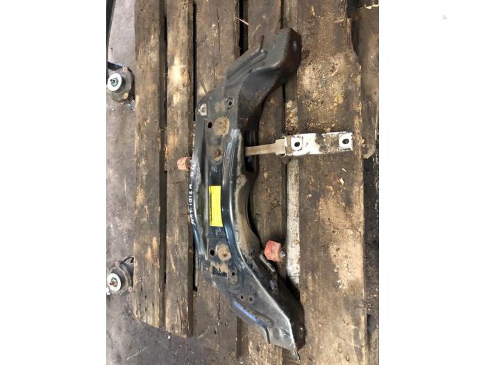 Gebruikte Subframe Seat Ibiza III (6L1) 1.4 16V 75 Prijs op aanvraag aangeboden door van de Bunte Teuge B.V.
