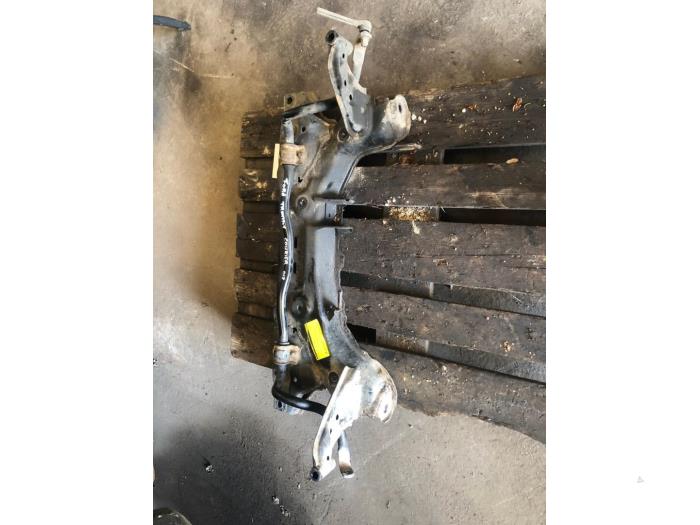 Gebruikte Subframe Ford Transit Courier 1.5 TDCi 75 Prijs op aanvraag aangeboden door van de Bunte Teuge B.V.