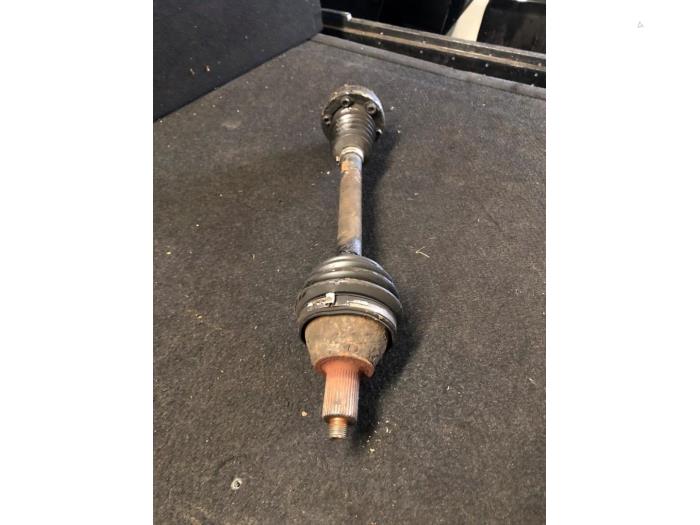 Gebruikte Aandrijfas links-voor Skoda Fabia II (5J) 1.2i 12V Prijs € 52,50 Margeregeling aangeboden door van de Bunte Teuge B.V.