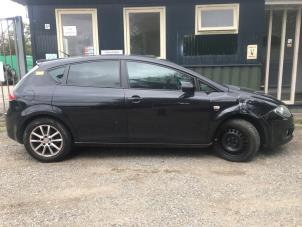 Gebruikte Portier 4Deurs rechts-voor Seat Leon (1P1) 1.4 TSI 16V Prijs € 157,50 Margeregeling aangeboden door van de Bunte Teuge B.V.