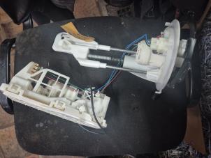 Gebruikte Benzinepomp Toyota C-HR (X1,X5) 1.8 16V Hybrid Prijs € 105,00 Margeregeling aangeboden door van de Bunte Teuge B.V.