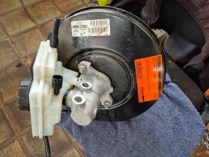 Gebruikte Rembekrachtiger Mini Mini Open (R57) 1.6 16V One Prijs € 105,00 Margeregeling aangeboden door van de Bunte Teuge B.V.