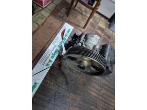 Pomp Servo van een Peugeot 206 (2A/C/H/J/S) 1.4 XR,XS,XT,Gentry 2006