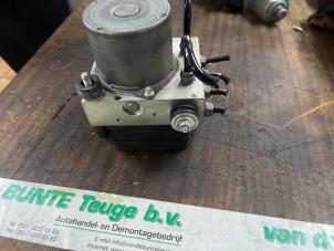 Gebruikte ABS Pomp Volkswagen Polo V (6R) 1.0 12V BlueMotion Technology Prijs € 157,50 Margeregeling aangeboden door van de Bunte Teuge B.V.